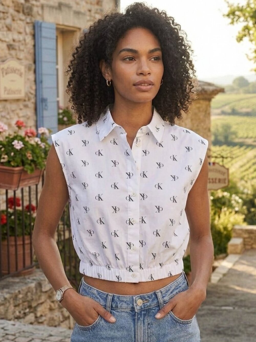 NWT Calvin Klein Sleeveless Button-Front Cropped Logo Shirt Size Small
